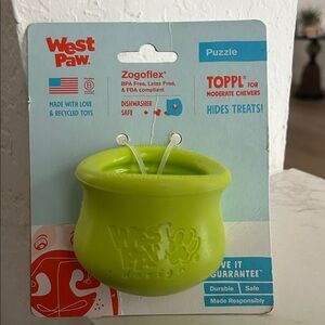 Zogoflex Toppl Interactive Dog Toy - Green